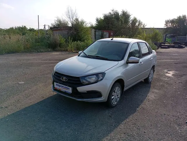 LADA Granta седан Классик 22 Адванс 1.6 90 л.с. МТ