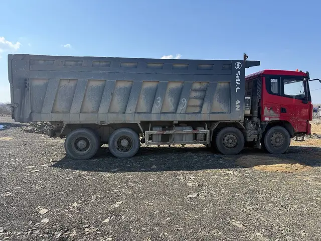 Shacman SX* 8x4 Самосвал, фото 4