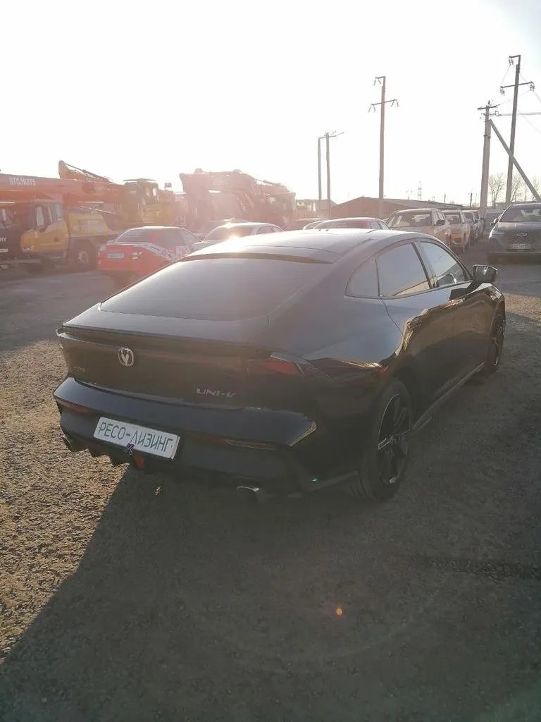 Changan UNI-V, фото 4