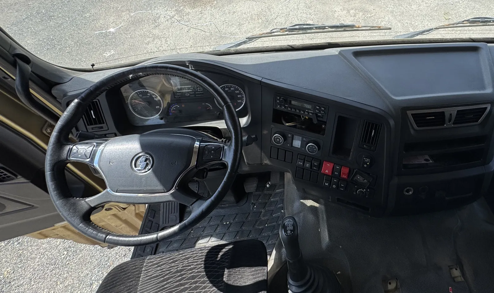 Shacman SX* 8x4 Самосвал, фото 5
