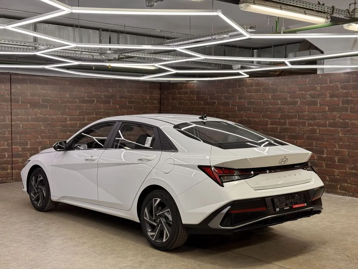 Hyundai Elantra, фото 5