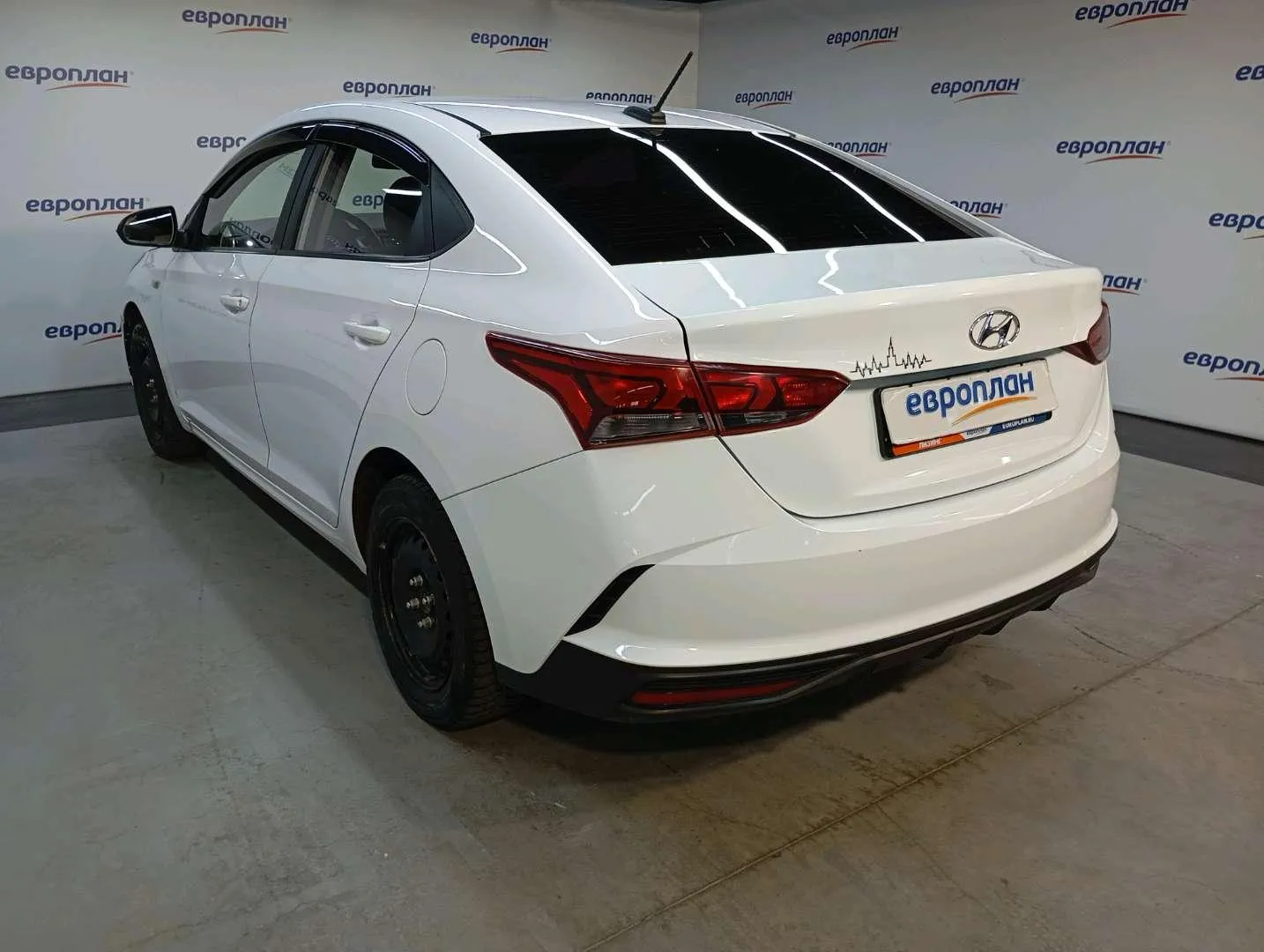 Hyundai Solaris Комфорт 1.6 АТ, фото 4