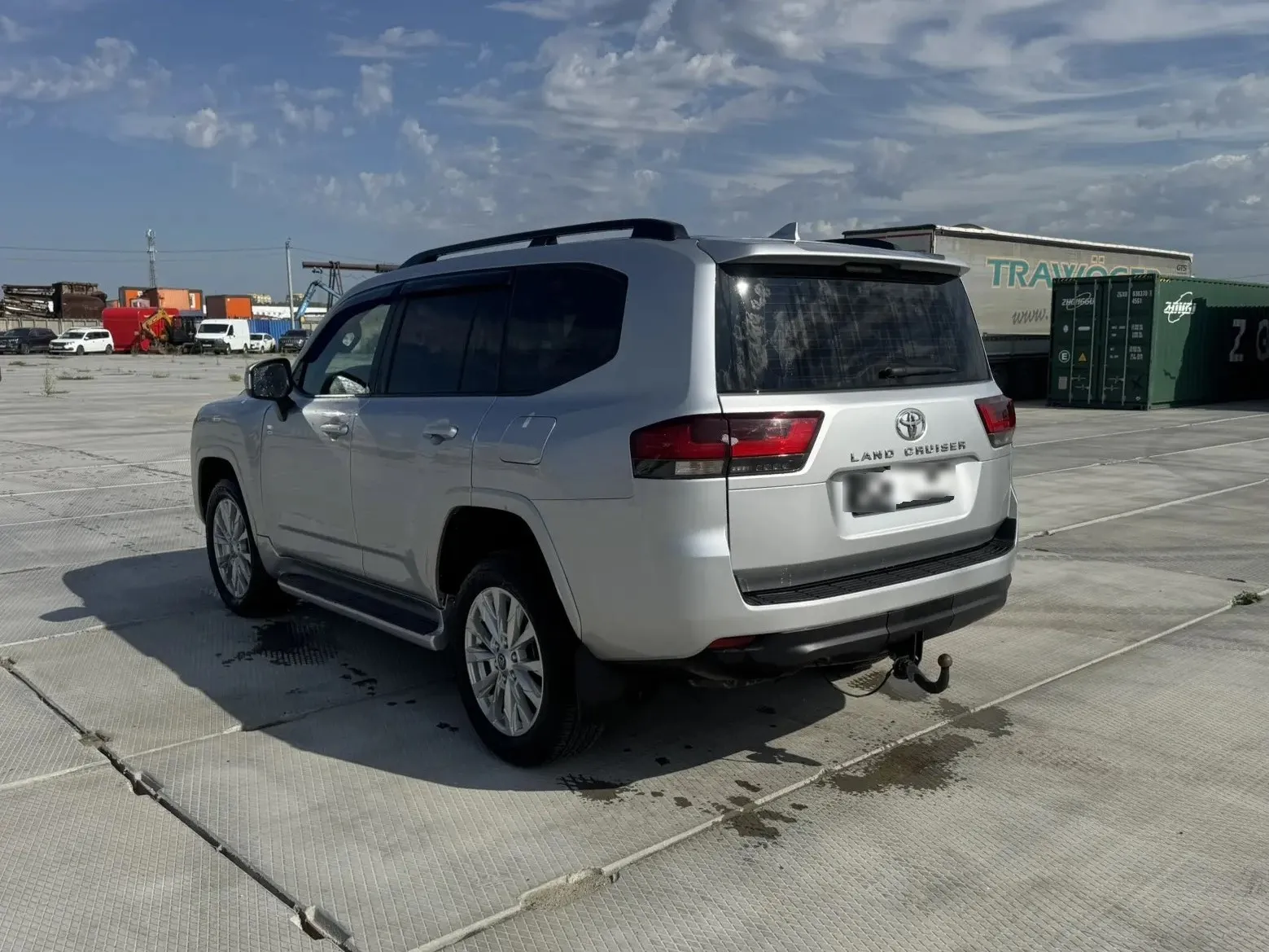 Toyota Land Cruiser 300, фото 4