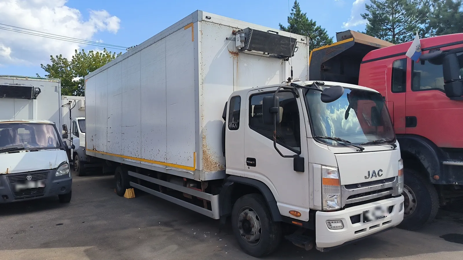 РусТрак 5389* на шасси JAC N120 4x2 Изотермический/рефрижератор с ги, фото 2