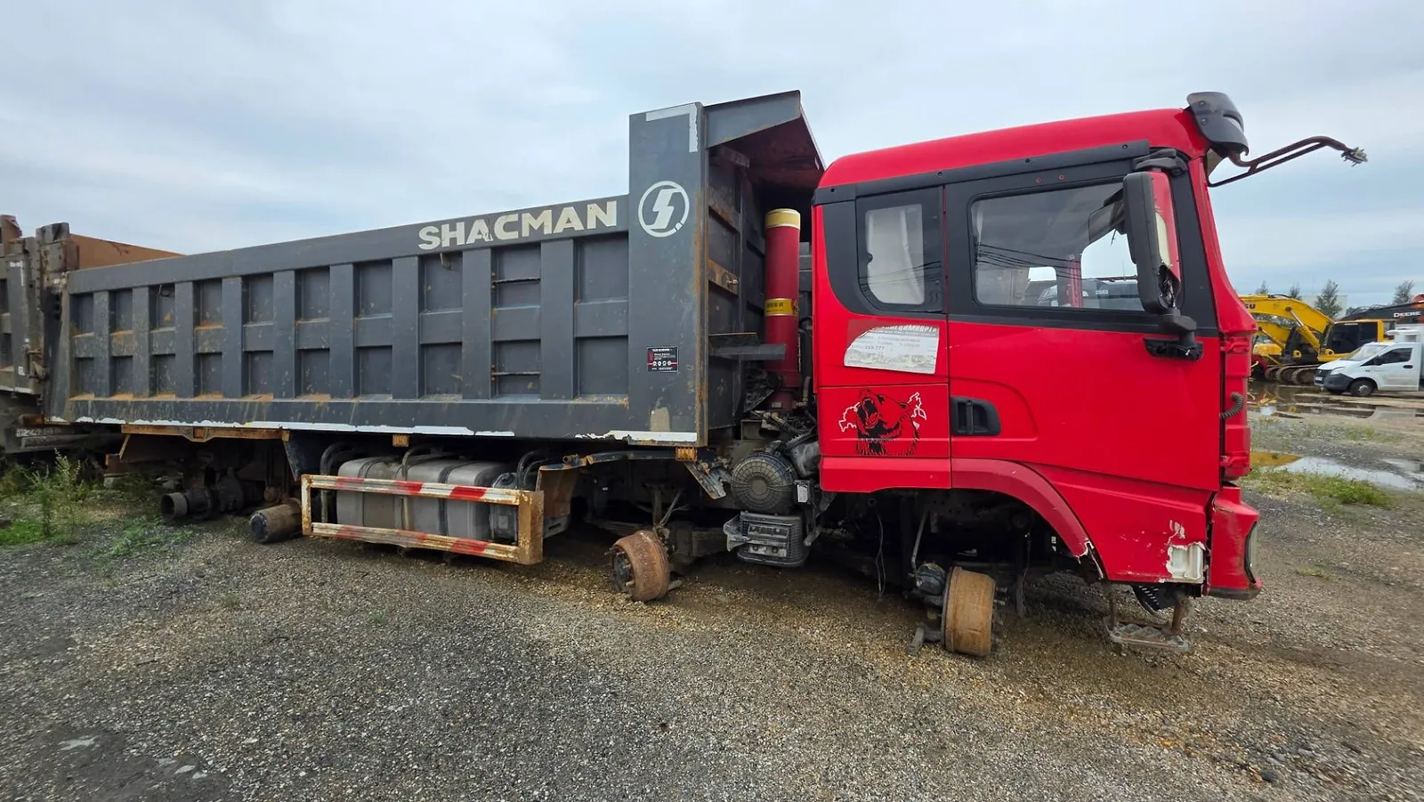 Shacman SX* 8x4 Самосвал, фото 5