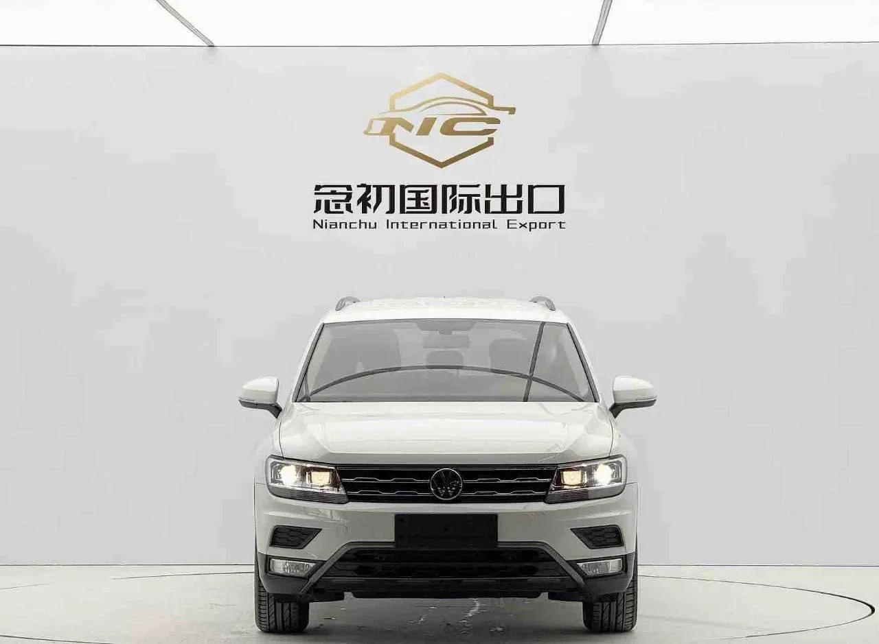 Volkswagen Tiguan L, фото 2