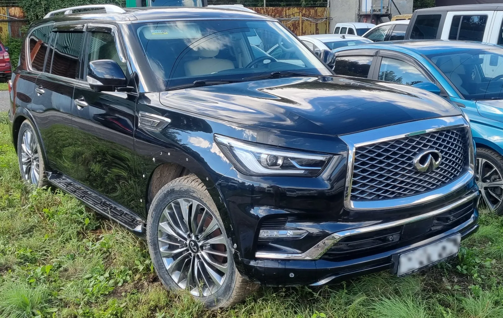 Infiniti QX80, фото 2