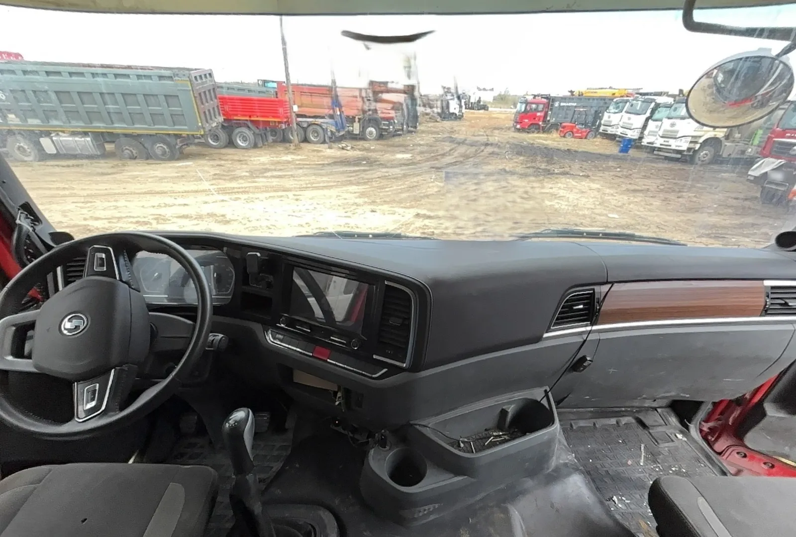 Shacman SX* 8x4 Самосвал, фото 5