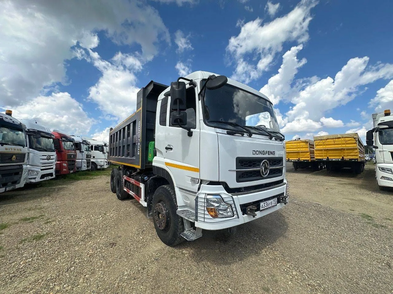 DONGFENG KC 6x4 Самосвал, фото 2