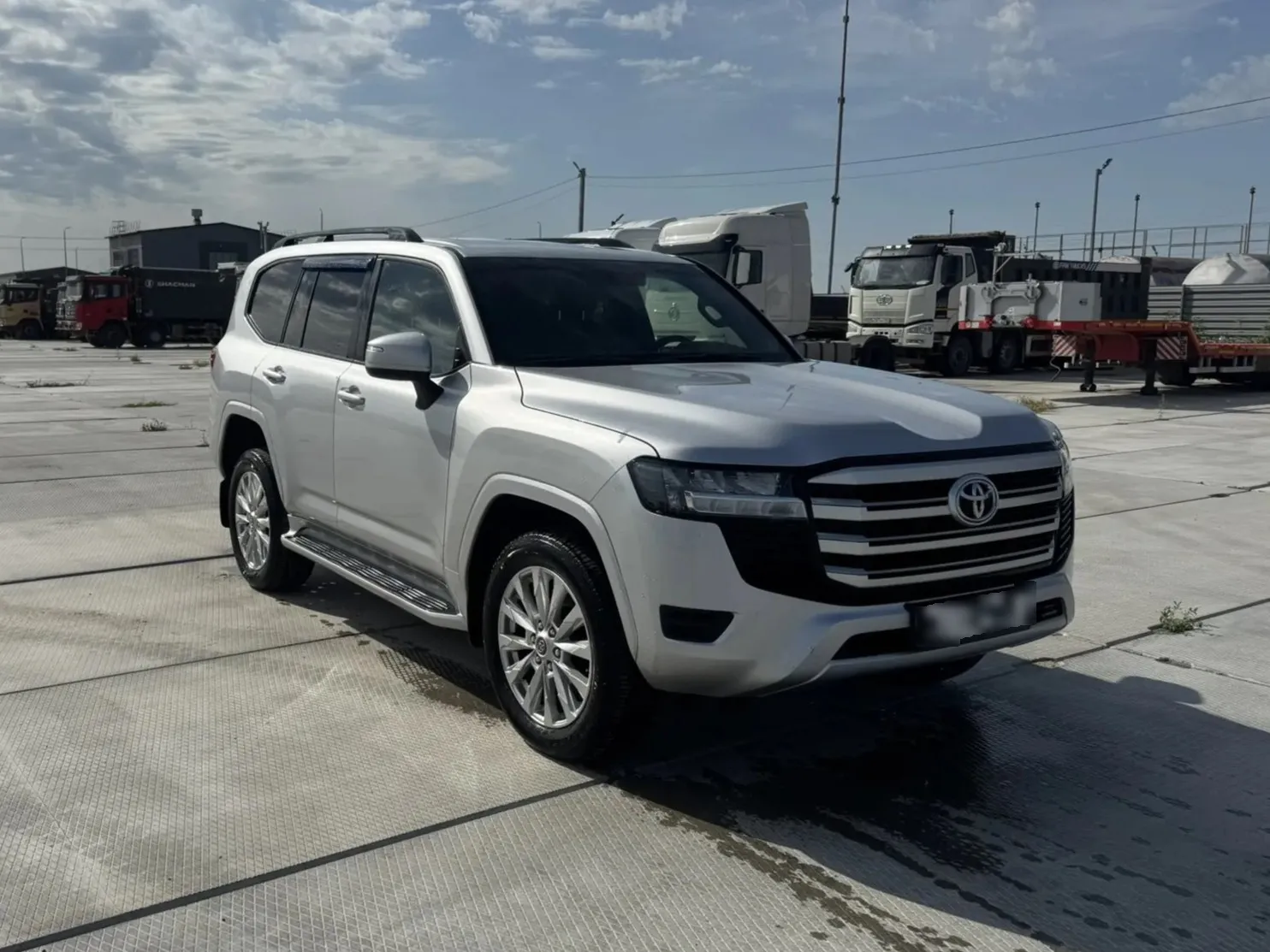 Toyota Land Cruiser 300, фото 2