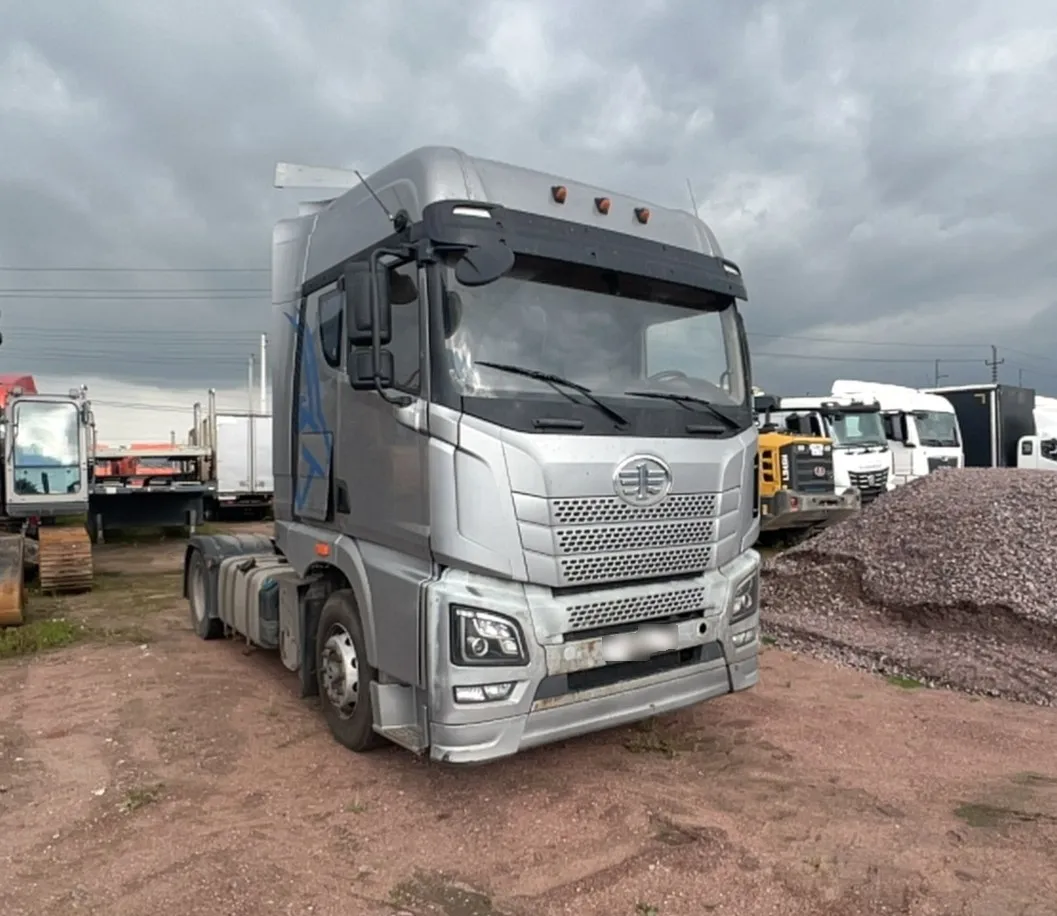 FAW JH6 4x2 Седельный тягач, фото 2