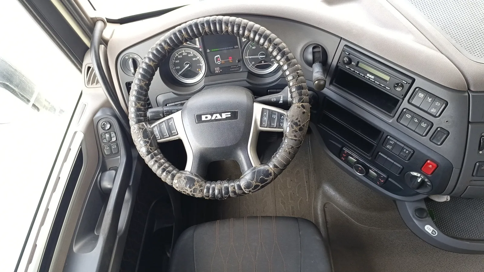 DAF XF 4x2 Седельный тягач, фото 5