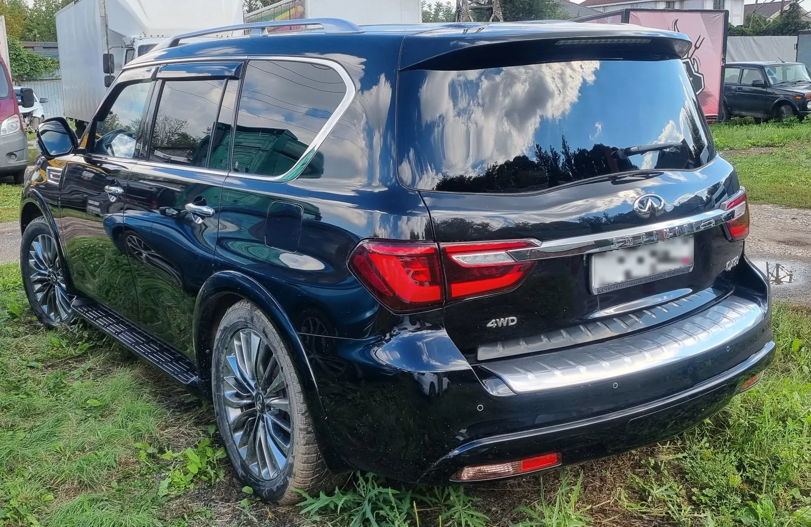 Infiniti QX80, фото 4