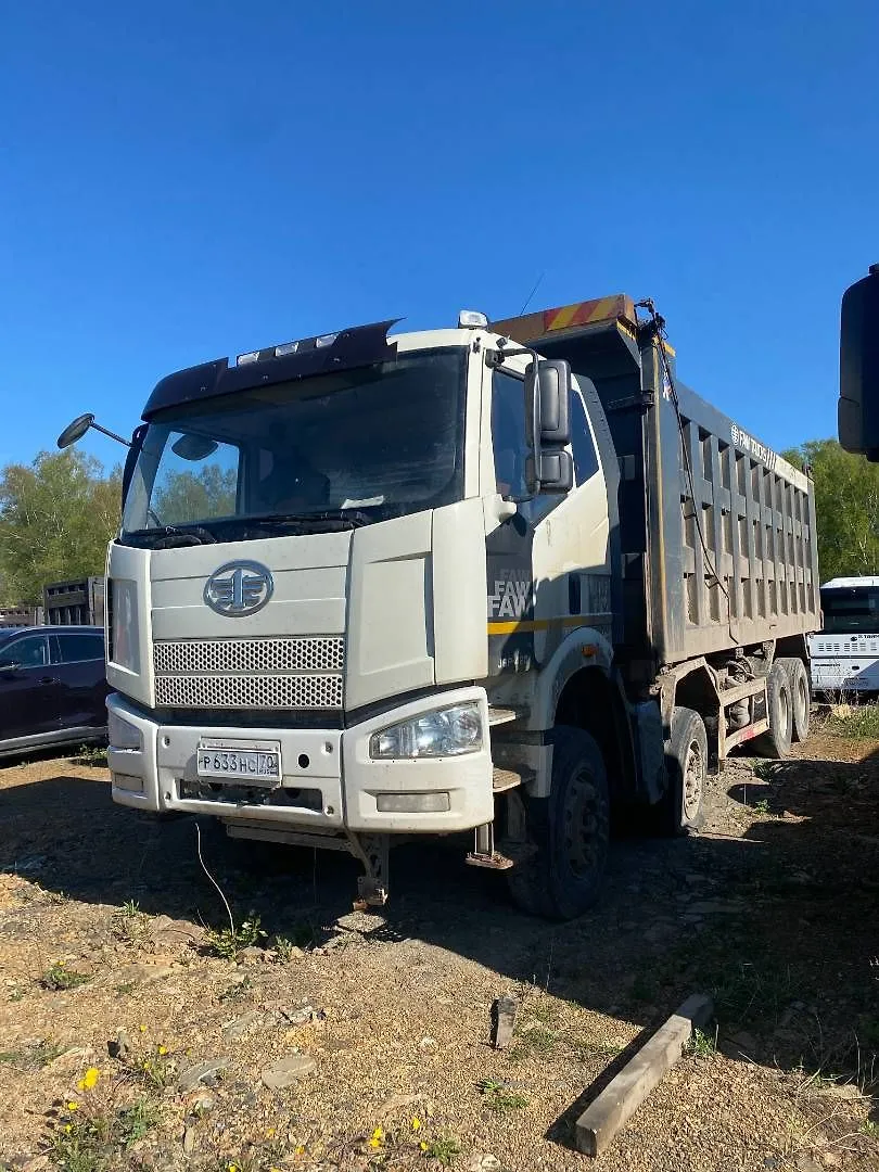 FAW J6 8x4 Самосвал, фото 3