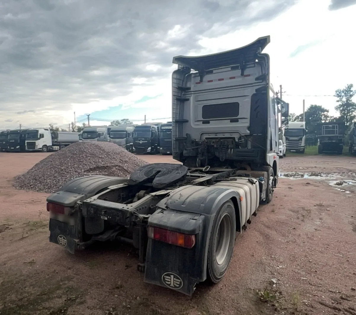 FAW JH6 4x2 Седельный тягач, фото 3