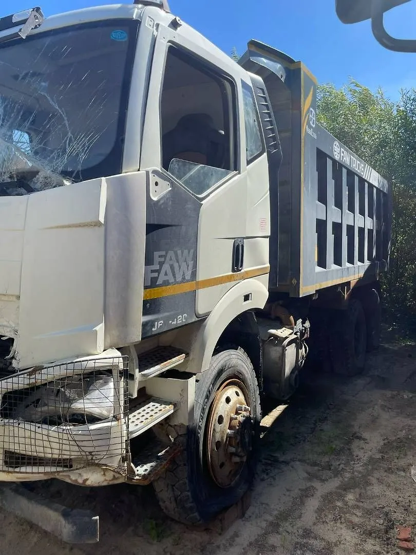 FAW J6 6x6 Самосвал, фото 3
