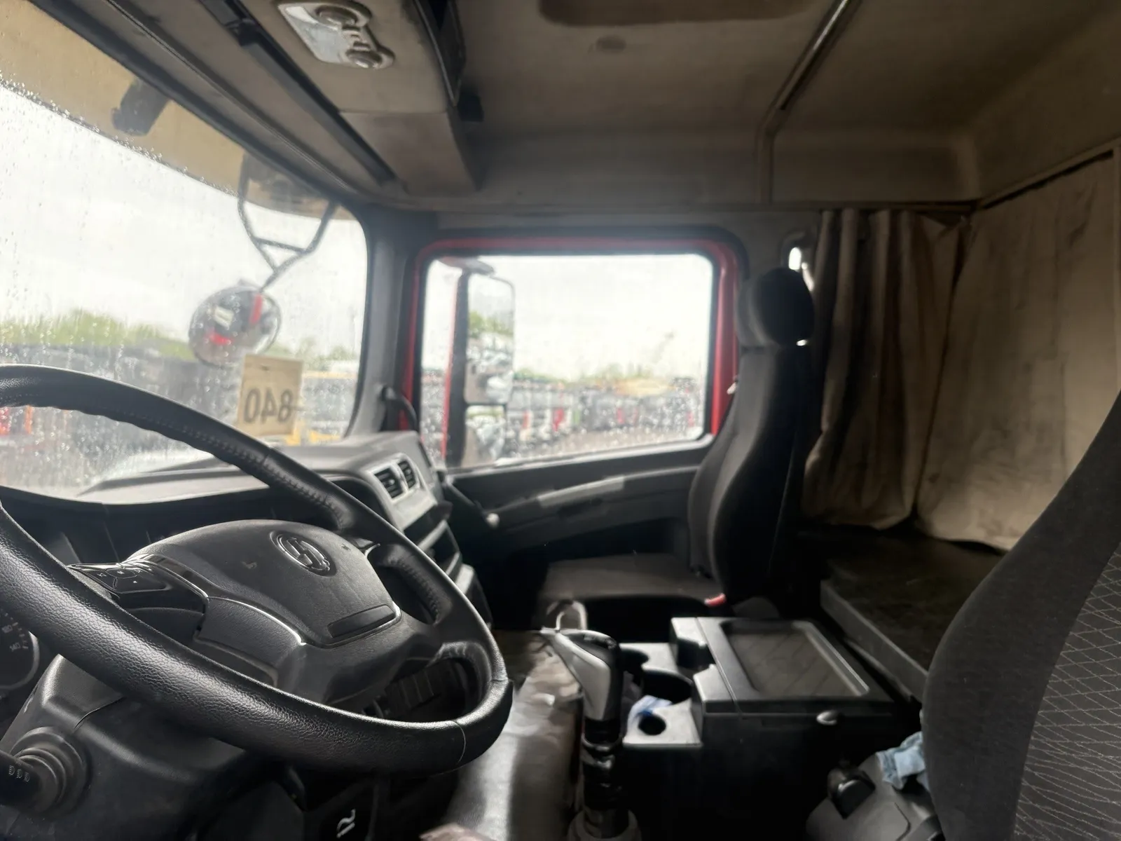 Shacman SX* 8x4 Самосвал, фото 5