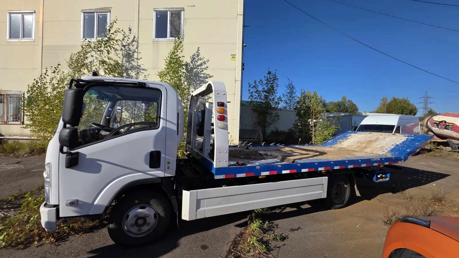 ISUZU Elf, фото 4