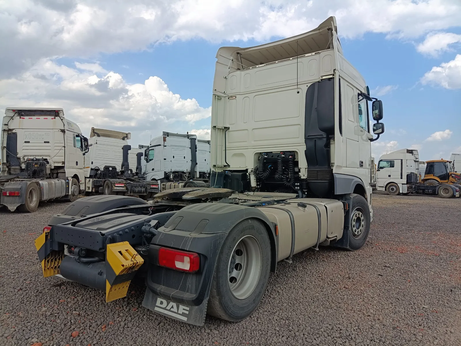 DAF XF 4x2 Седельный тягач, фото 3