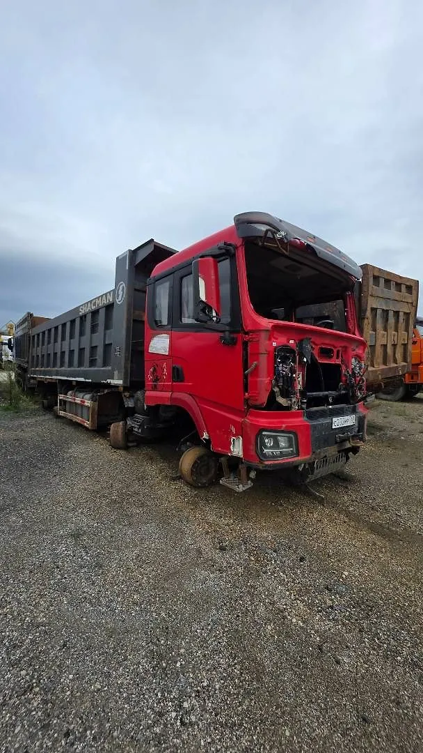 Shacman SX* 8x4 Самосвал, фото 3