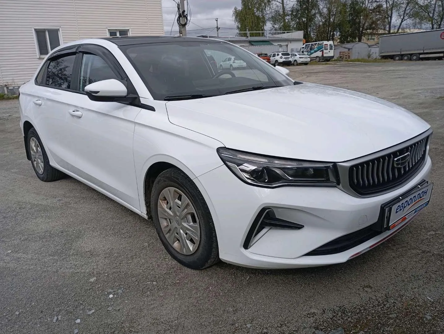 Geely Emgrand Комфорт 1.5 АТ, фото 2