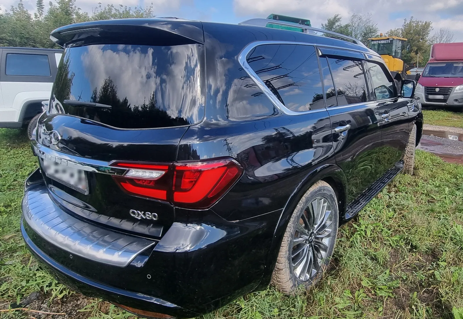 Infiniti QX80, фото 3