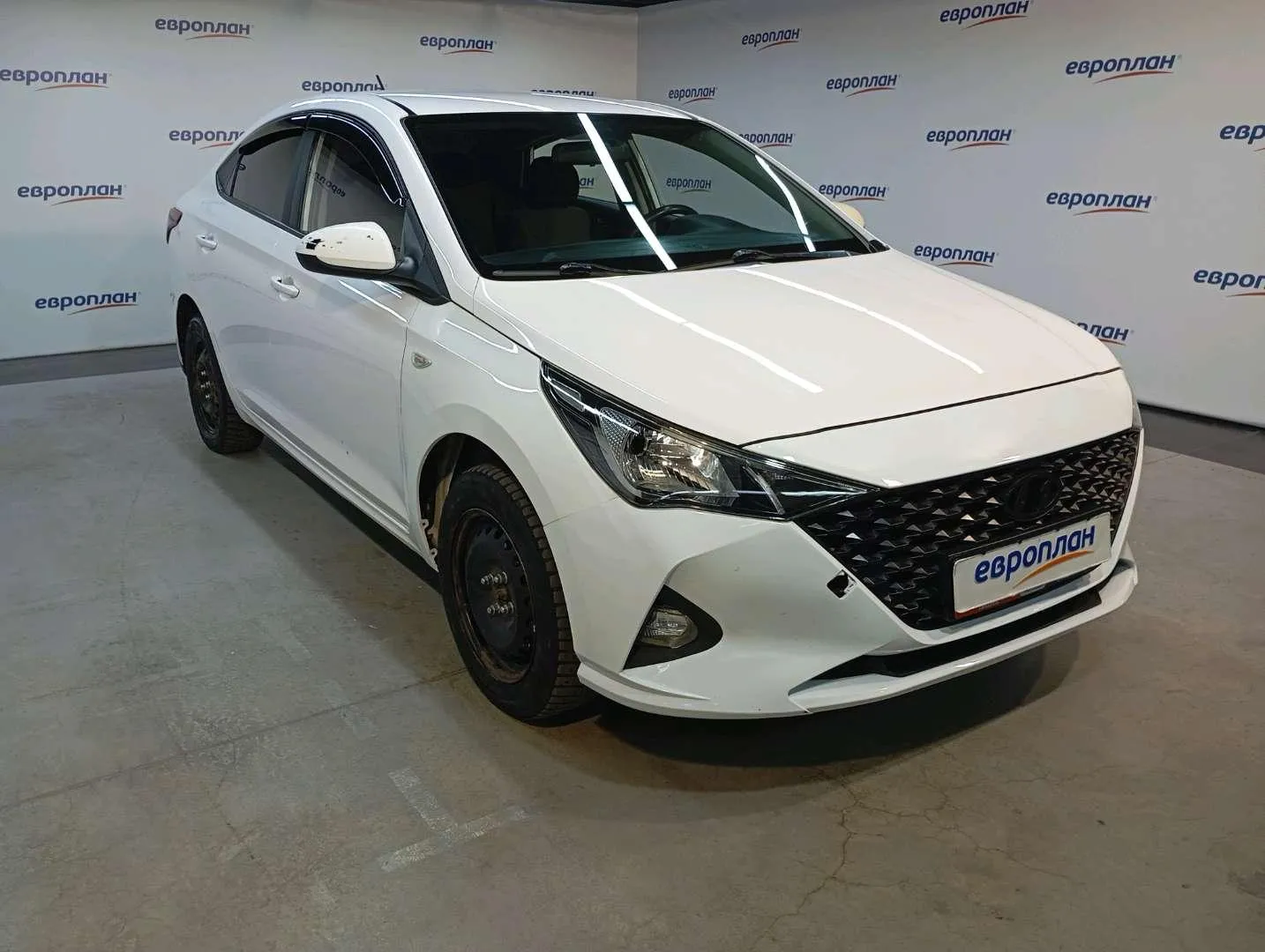 Hyundai Solaris Комфорт 1.6 АТ, фото 2