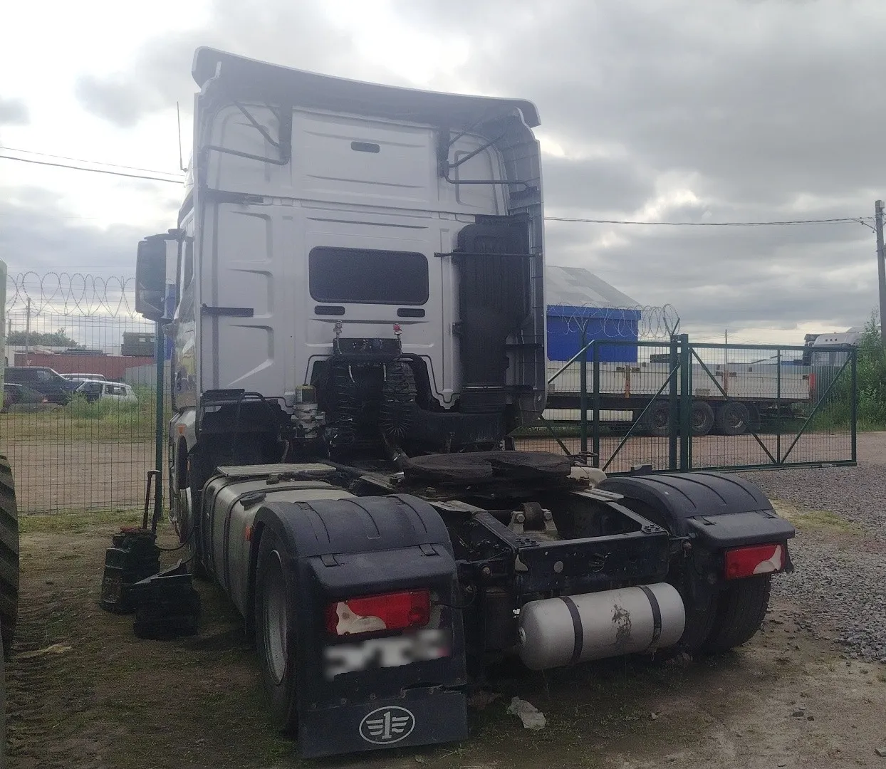 FAW J7 4x2 Седельный тягач, фото 4