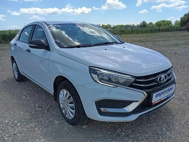 LADA Vesta седан Комфорт Плюс 1.6 106 л.с. МТ, фото 2