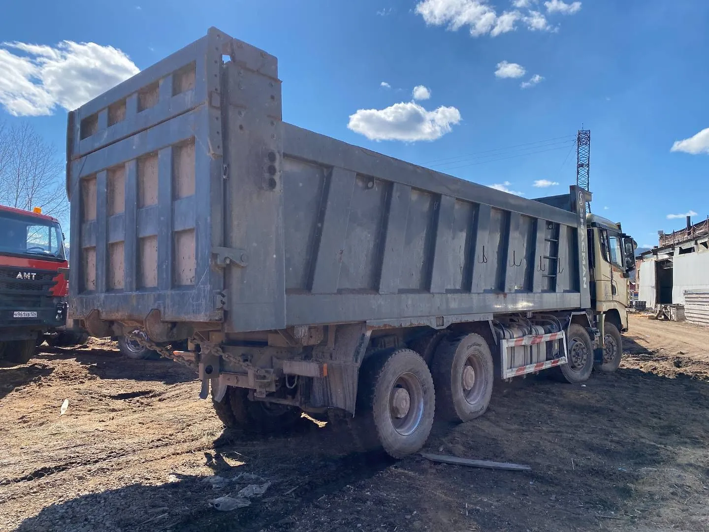 Shacman SX* 8x4 Самосвал, фото 5