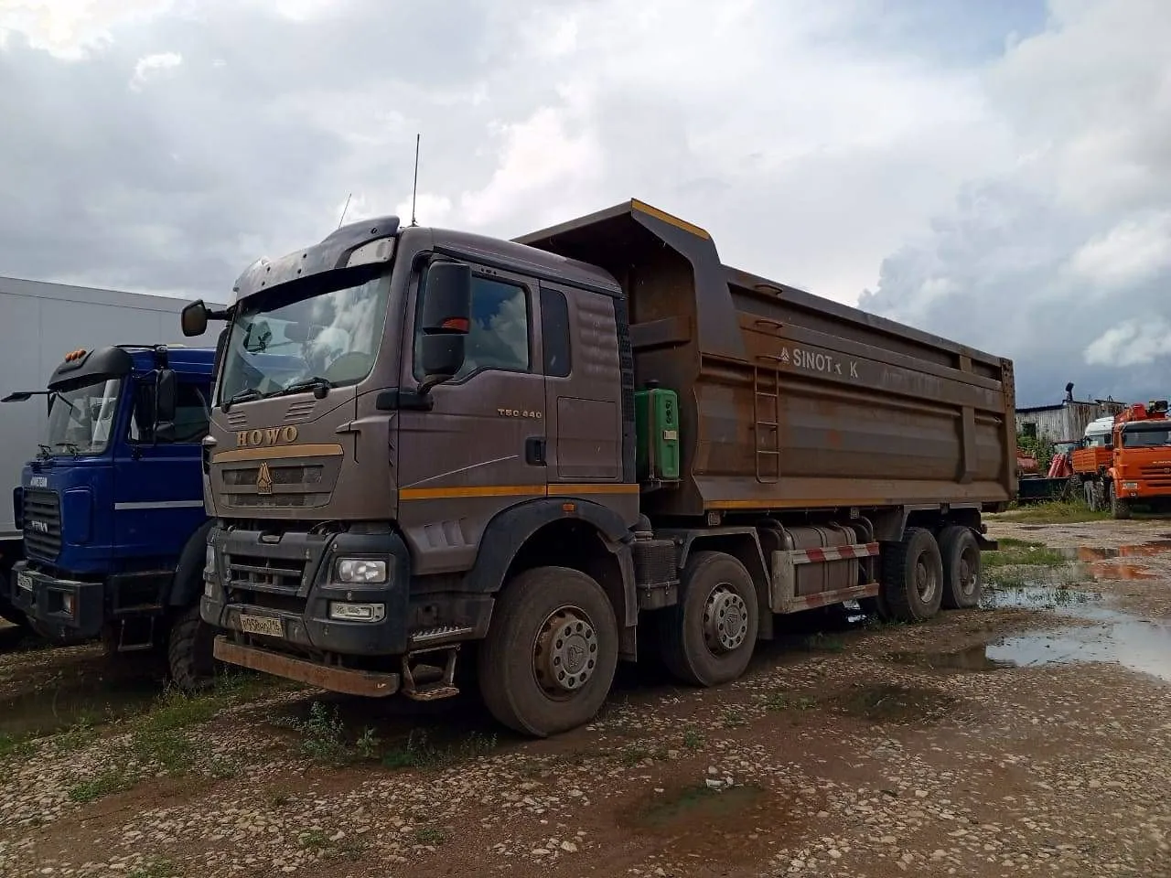 HOWO T5G 8x4 Самосвал, фото 3
