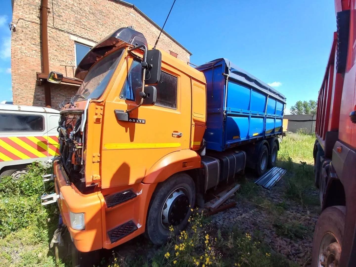 КАМАЗ 65115 6x4 Зерновоз, фото 3