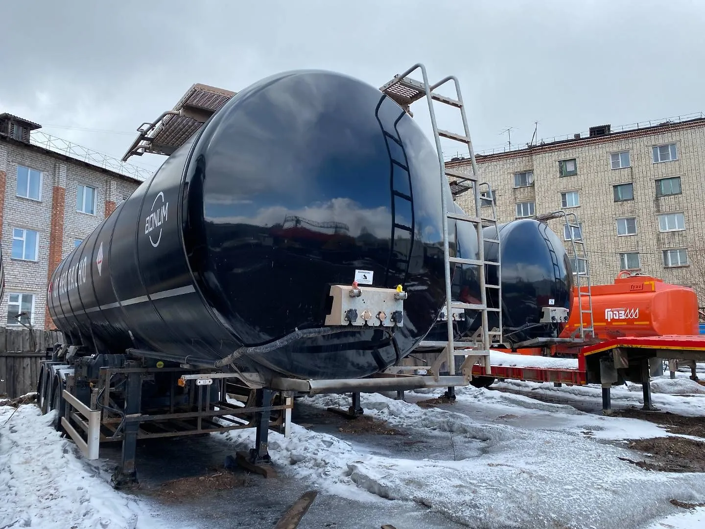 BONUM 914220 Полуприцеп цистерна, фото 2