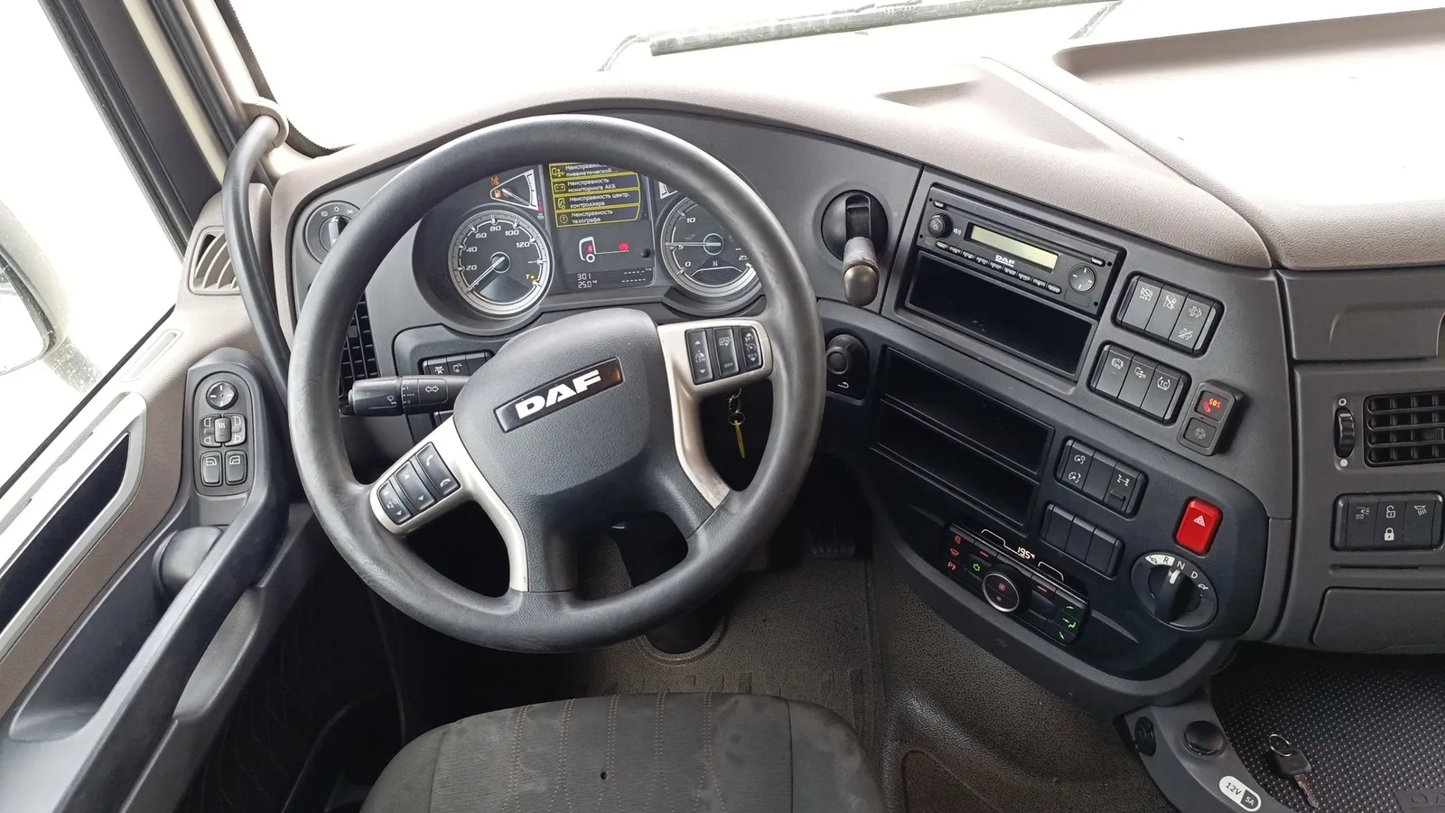 DAF XF 4x2 Седельный тягач, фото 5