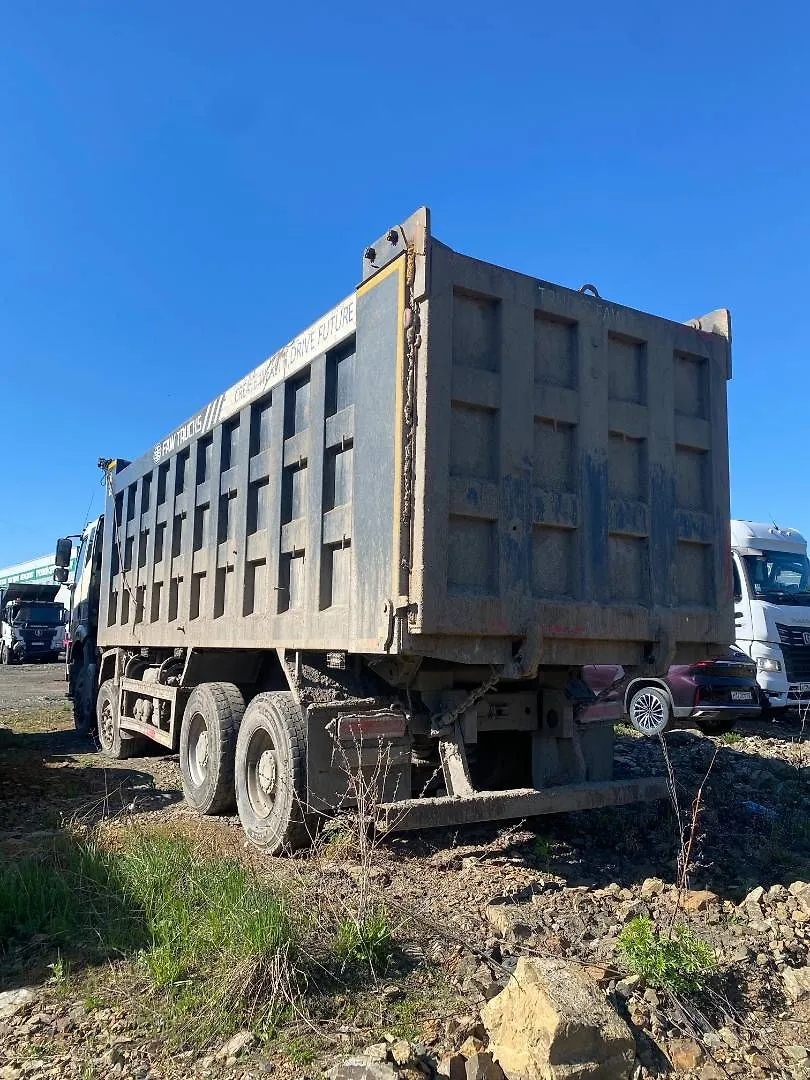 FAW J6 8x4 Самосвал, фото 5
