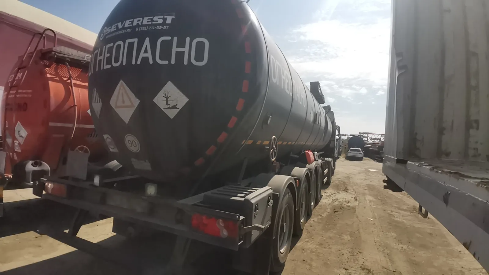 УралСпецТранс 9465* Полуприцеп цистерна, фото 3