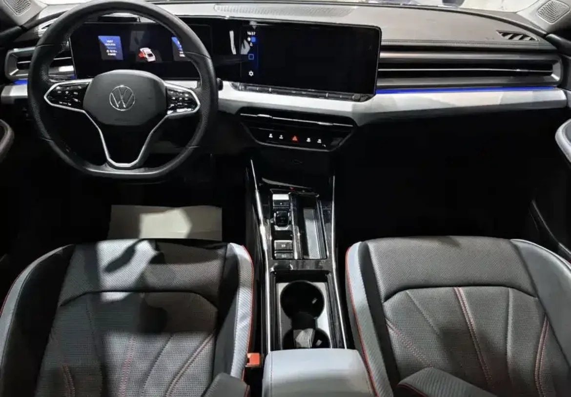 Volkswagen Lamanda Flagship, фото 5