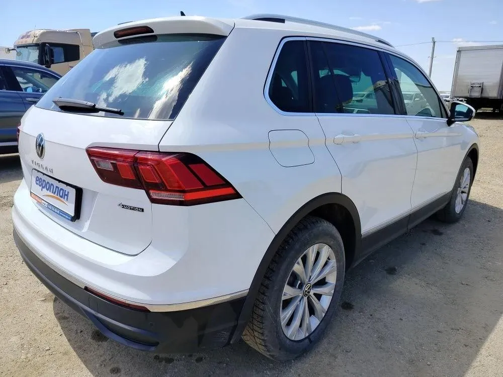 Volkswagen Tiguan Статус 2.0Т 180 л.с. АТ полный привод, фото 3