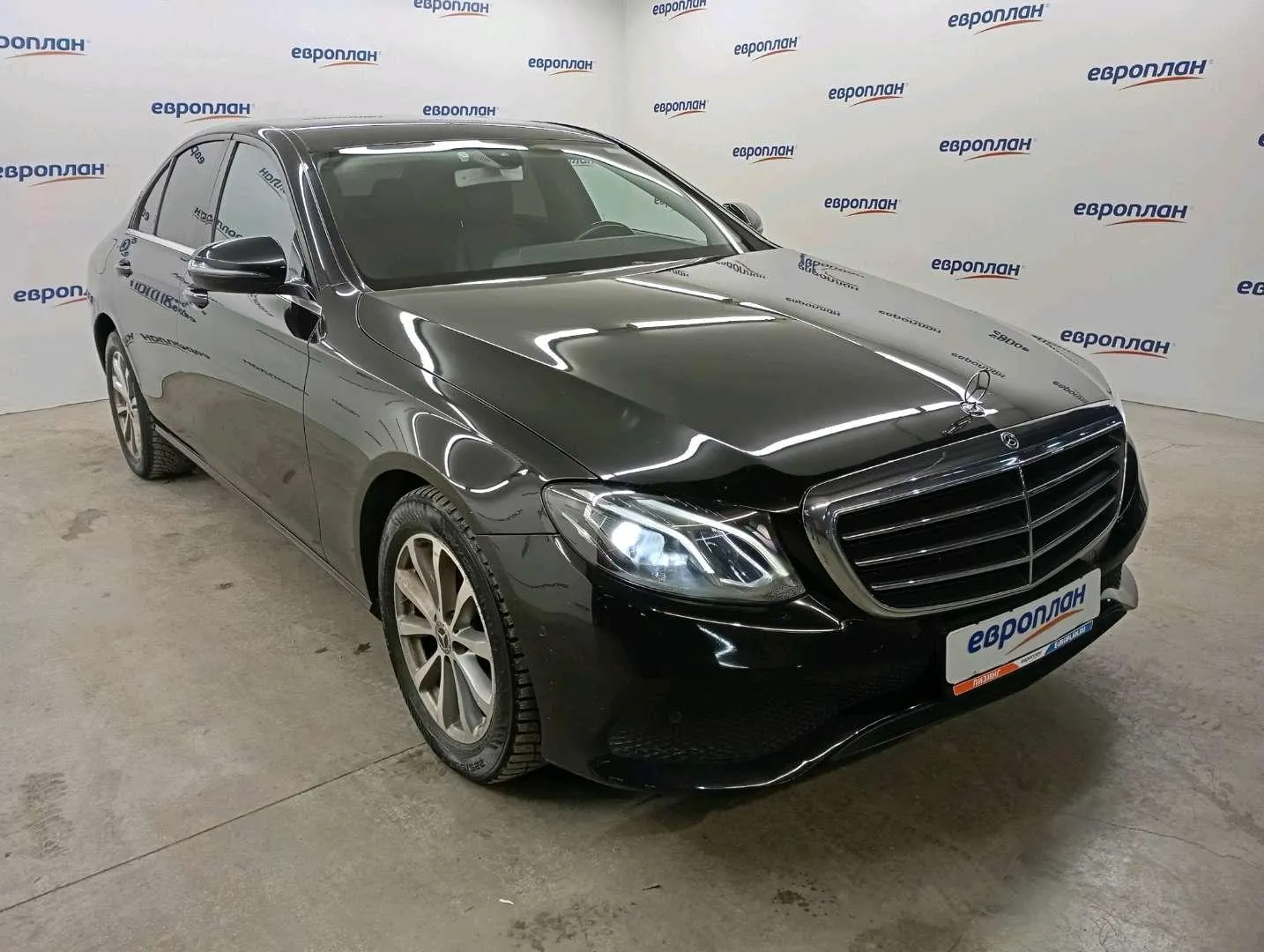 Mercedes-Benz E седан 200 полный привод Интеллиджент Драйв, фото 2