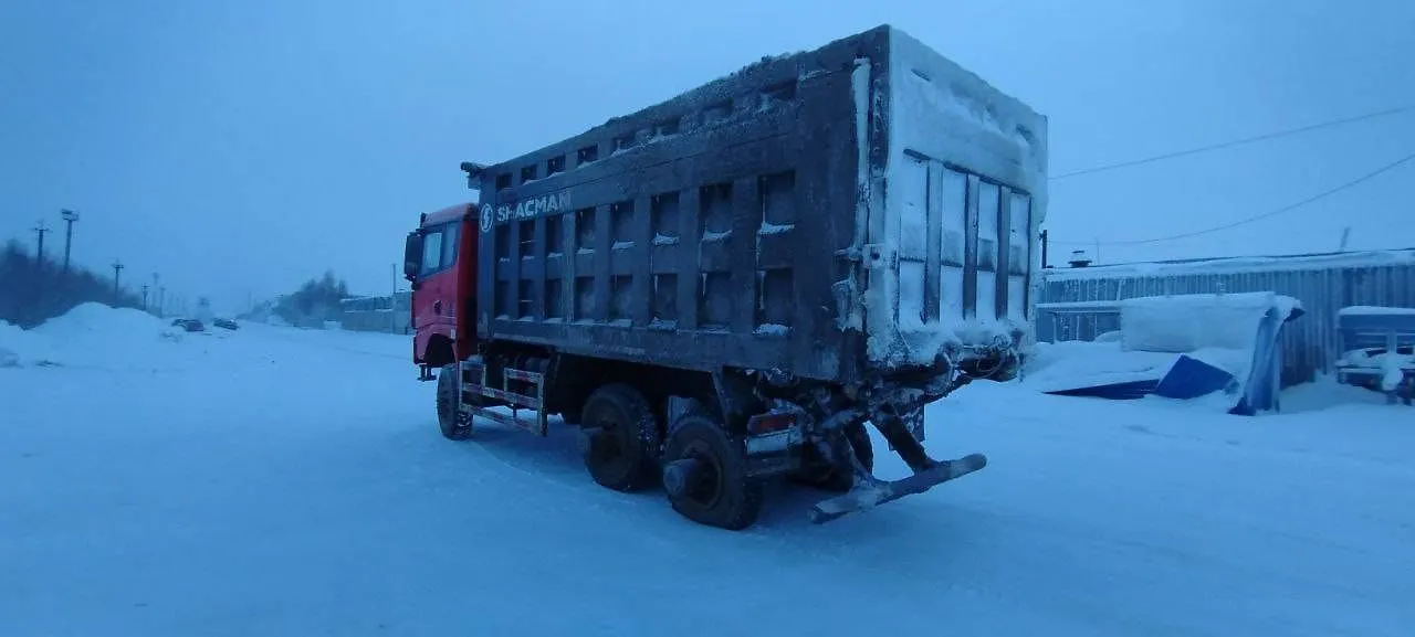 Shacman SX* 6x6 Самосвал, фото 4