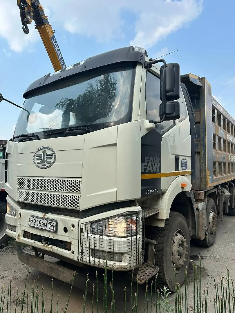 FAW J6 8x4 Самосвал, фото 2