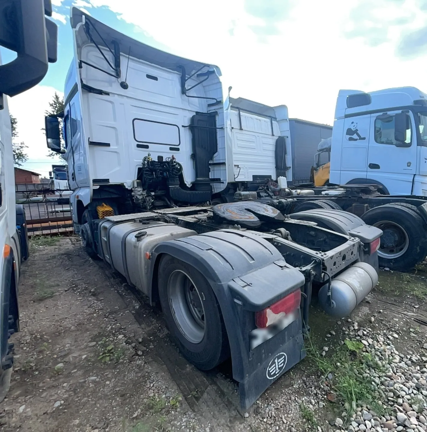 FAW J7 4x2 Седельный тягач, фото 4