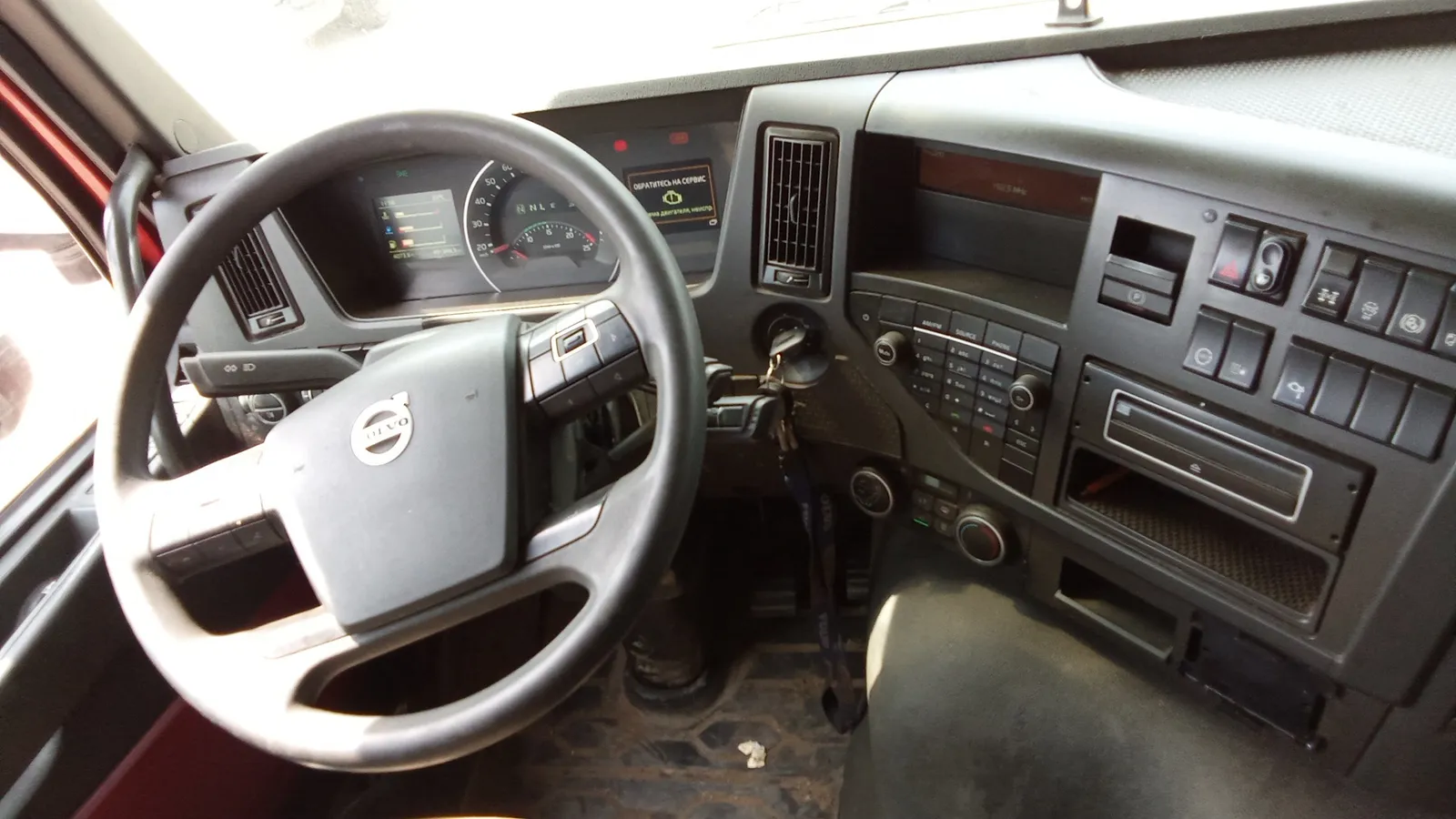 Volvo FMX 8x4 Самосвал, фото 5