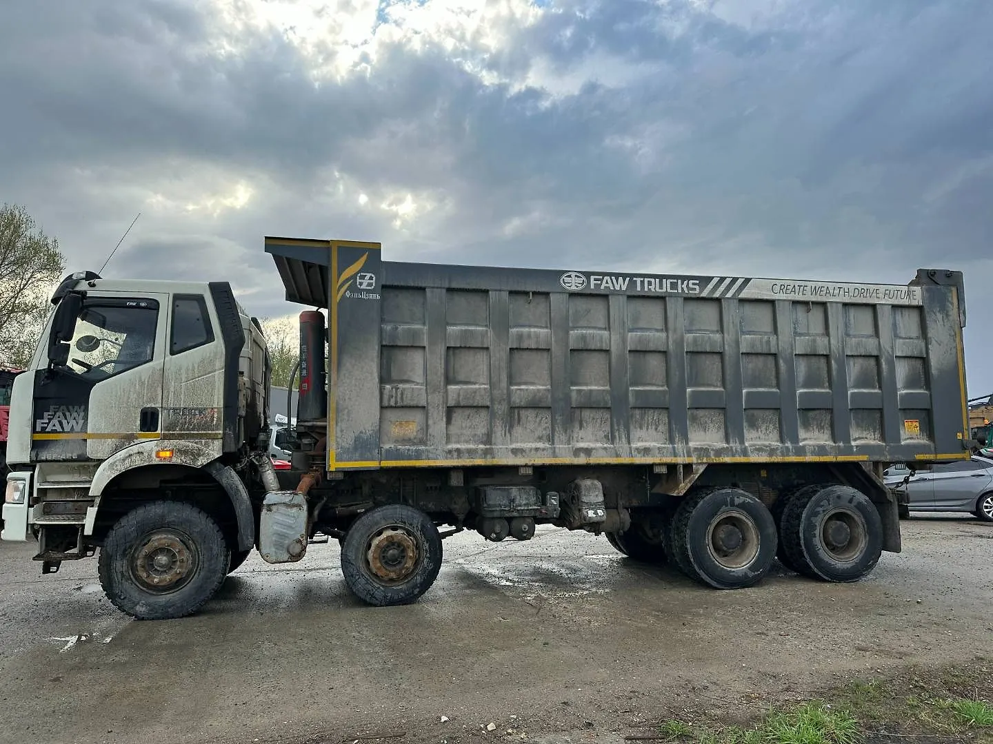 FAW J6 8x4 Самосвал, фото 4