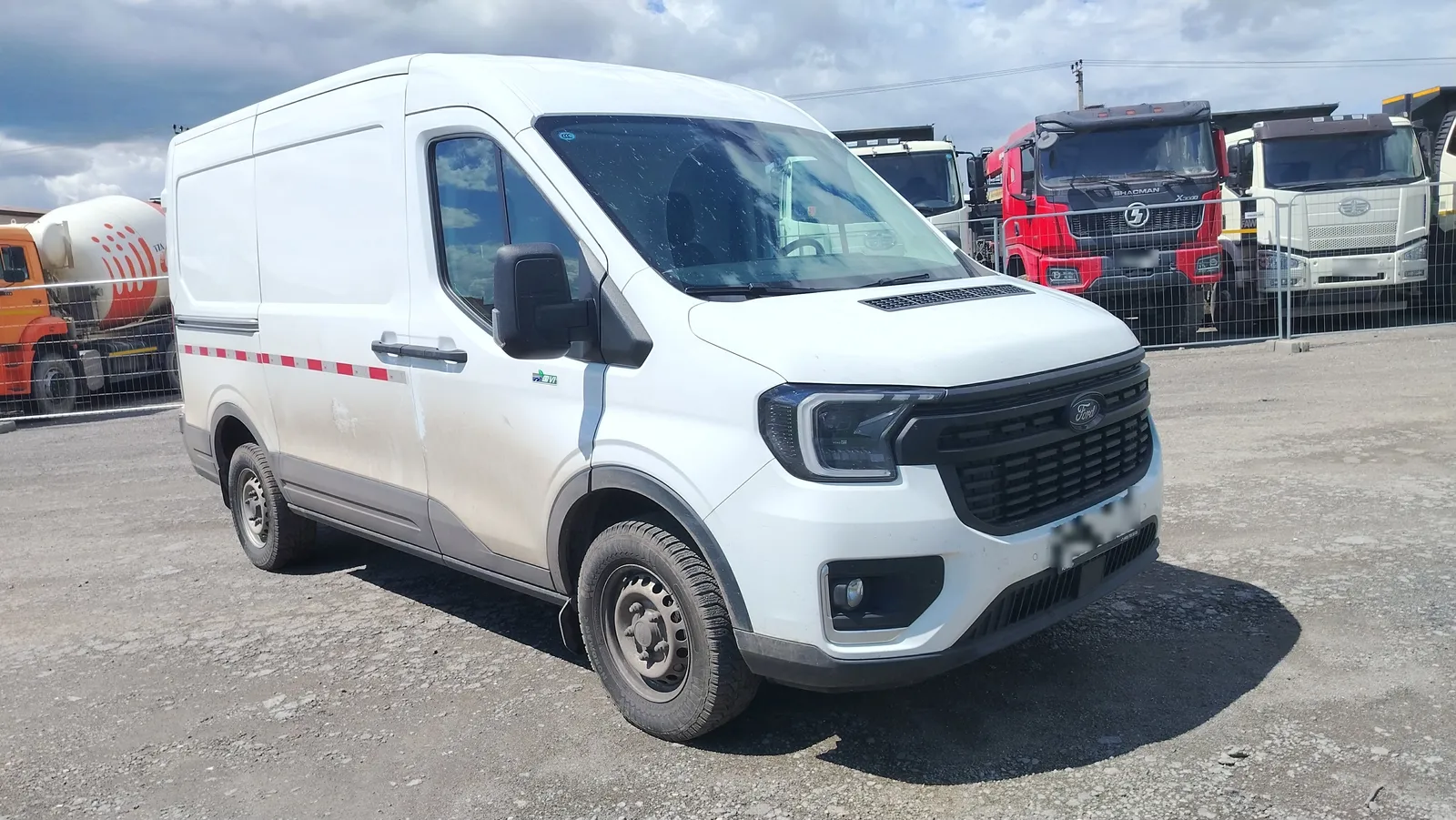 Ford Transit Цельнометаллический, фото 2