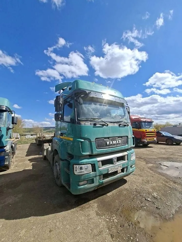 КАМАЗ 5490 4x2 Седельный тягач, фото 2