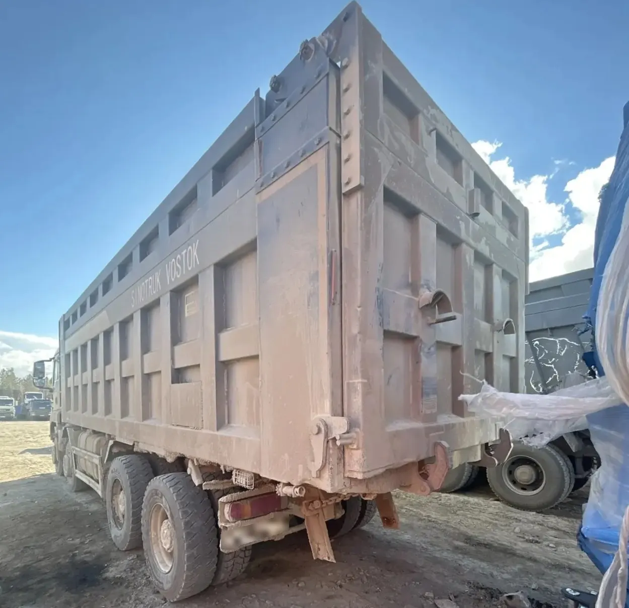 HOWO ZZ* 8x4 Самосвал, фото 4
