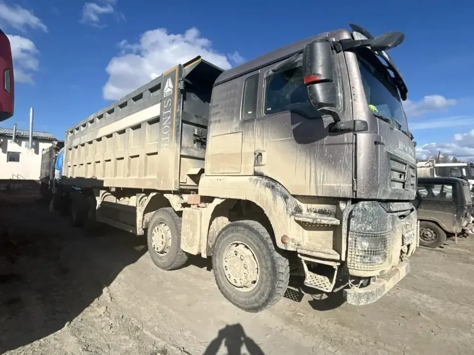 HOWO ZZ* 8x4 Самосвал, фото 2