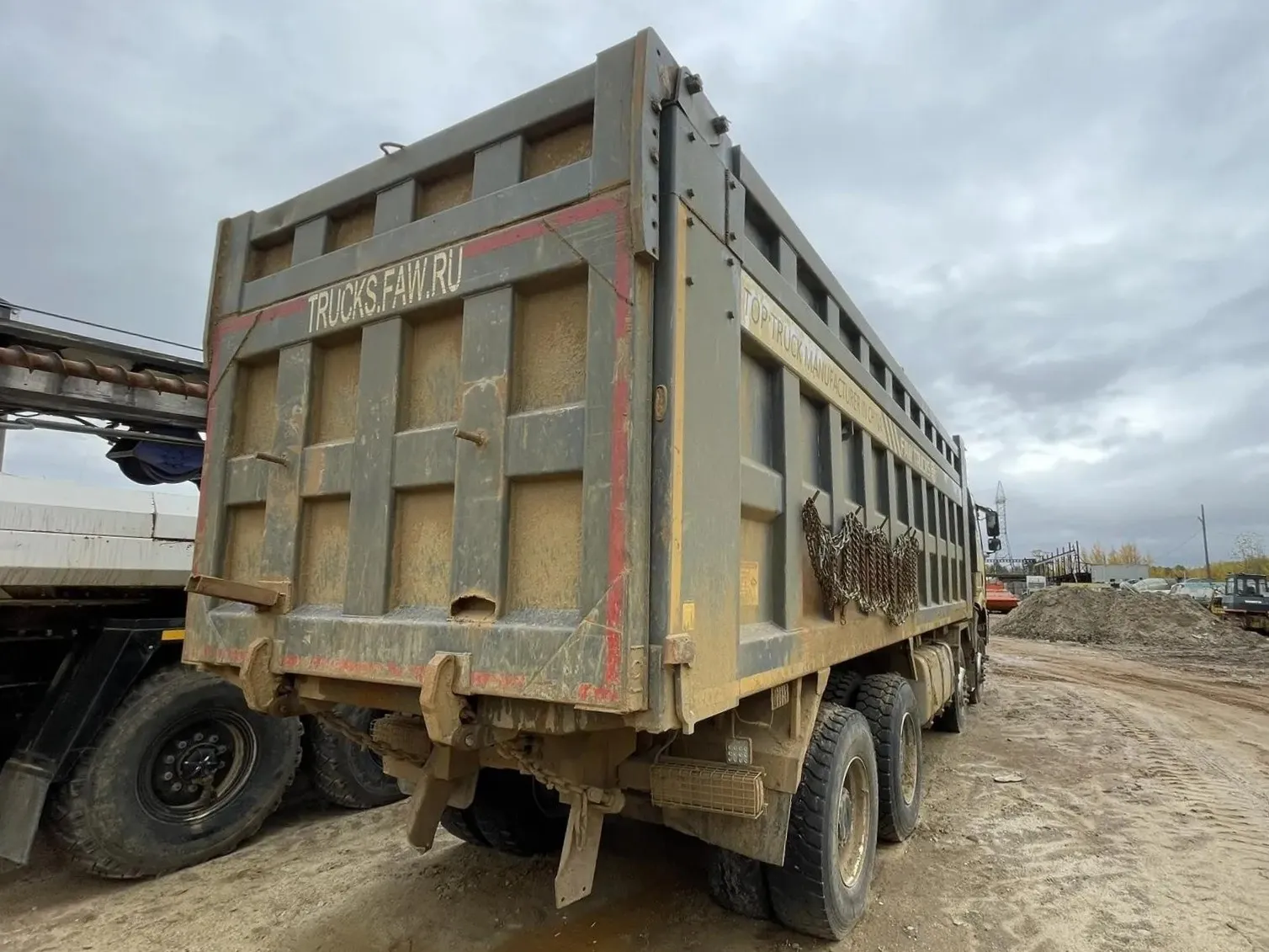 FAW J6 8x4 Самосвал, фото 3