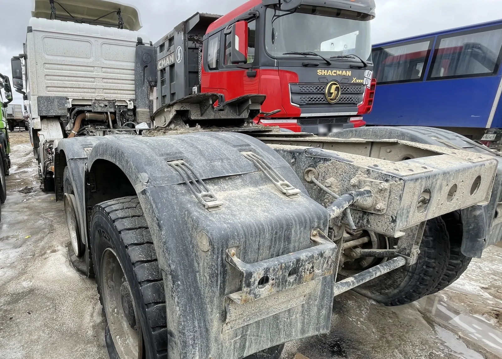 Shacman SX* 6x6 Седельный тягач, фото 4